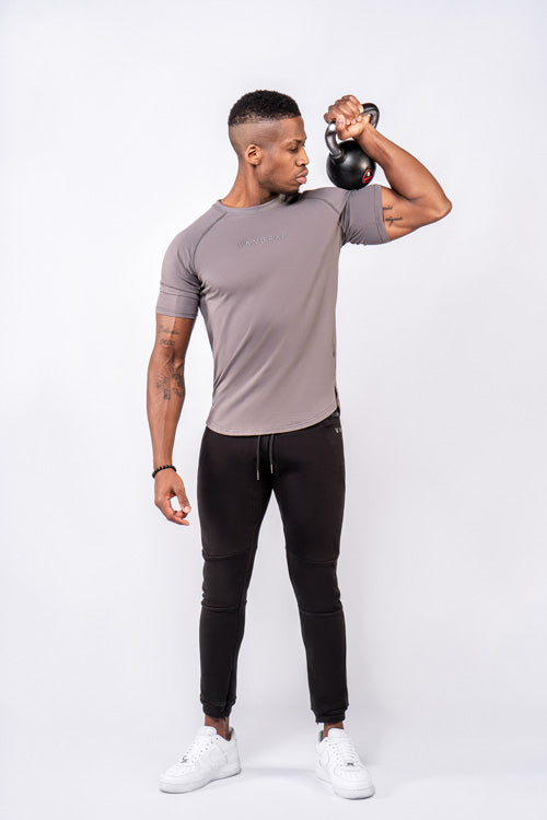 Vandrap-Side-Pocket-Jogginghose-Schwarz-Raglan-Shirt-Grau-Outfit